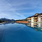 Отель Bergblick 5 Sterne 5*