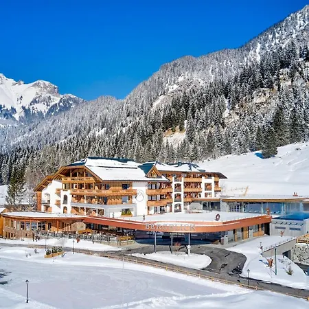 Szálloda Bergblick 5 Sterne Grän