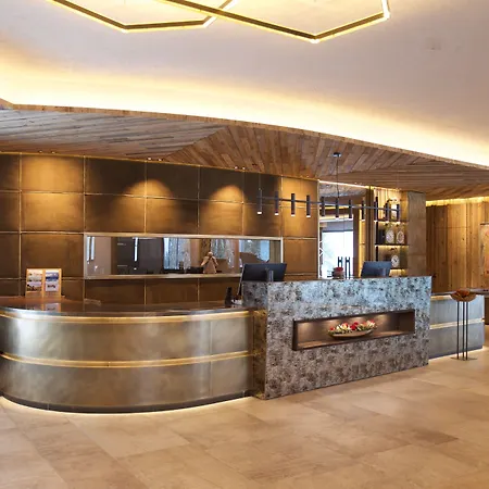 Bergblick 5 Sterne Szálloda 5*